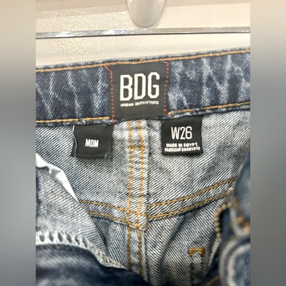 Urban Outfitters BDG Mom Jean – Tinted Denim W26 - Picture 7 of 7